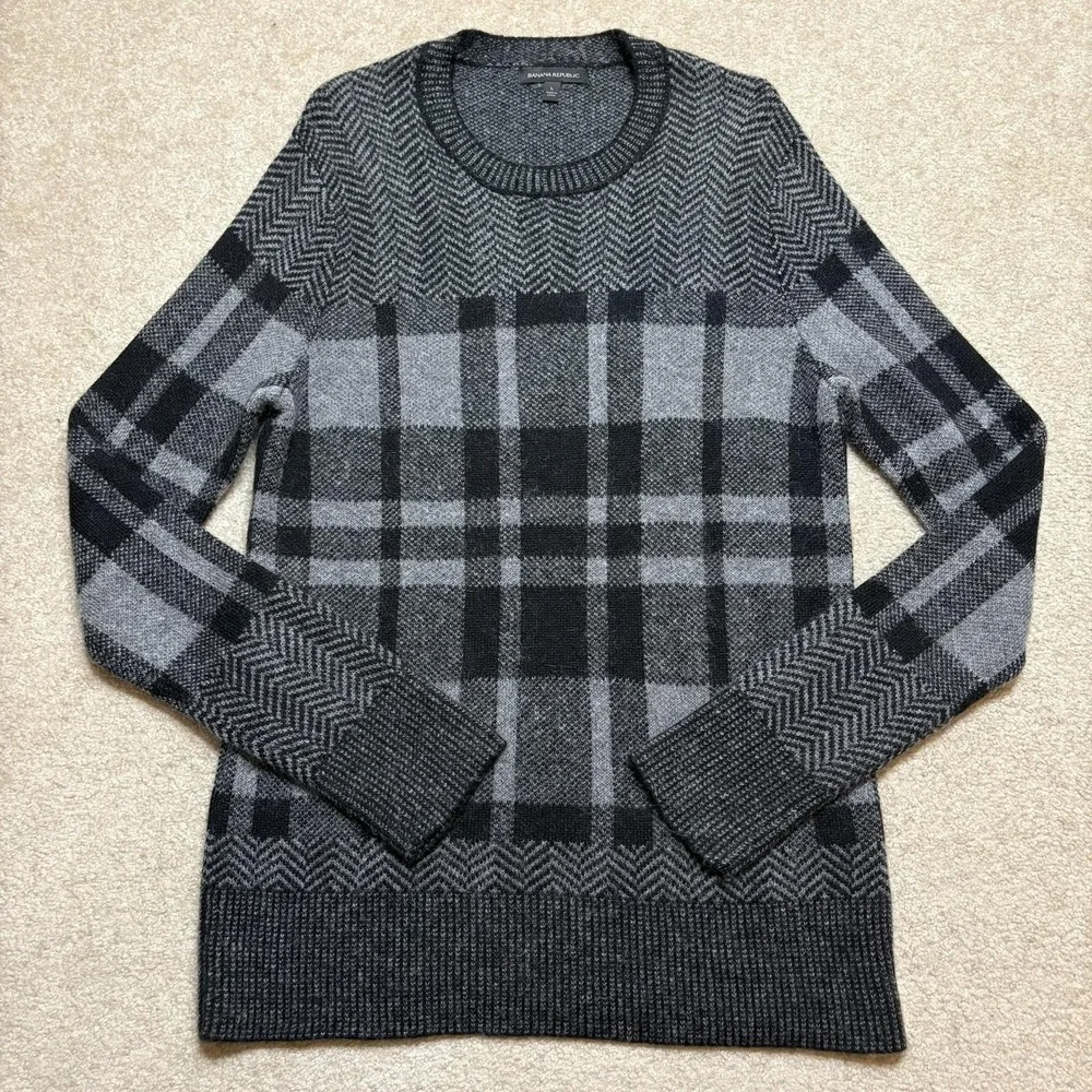 Banana Republic Sweater Mens Large Gray Plaid Merino Wool Mohair Blend Knit Crew